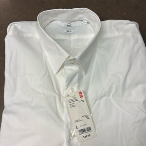 Uniqlo Long Sleeve Button Down Shirt - Men’s Large